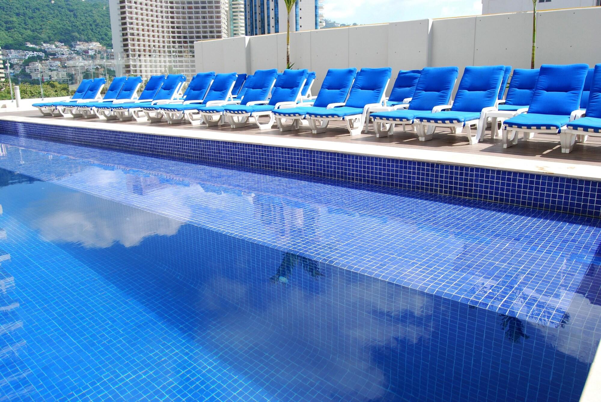 One Acapulco Costera Hotel Exterior photo