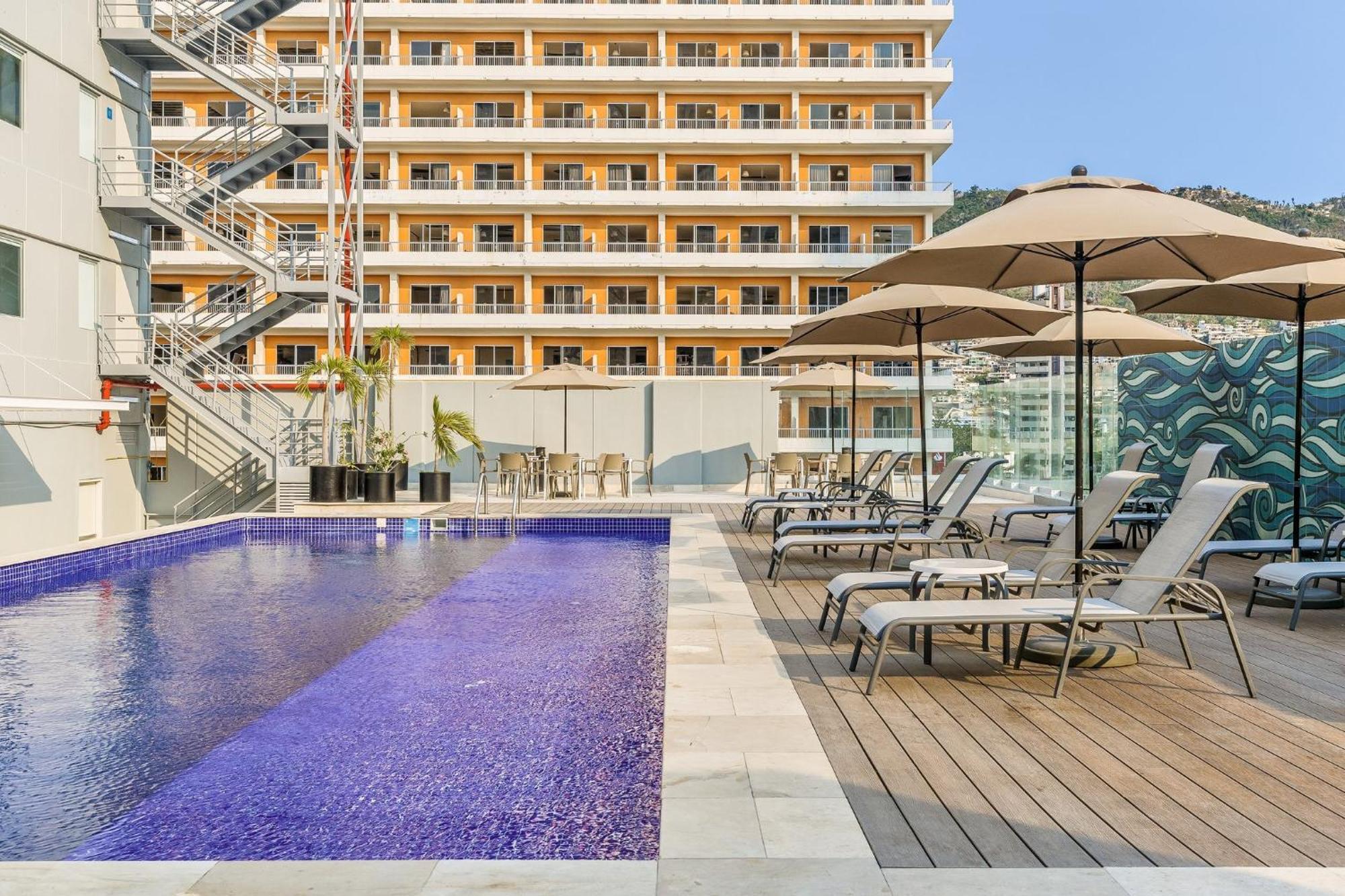 One Acapulco Costera Hotel Exterior photo
