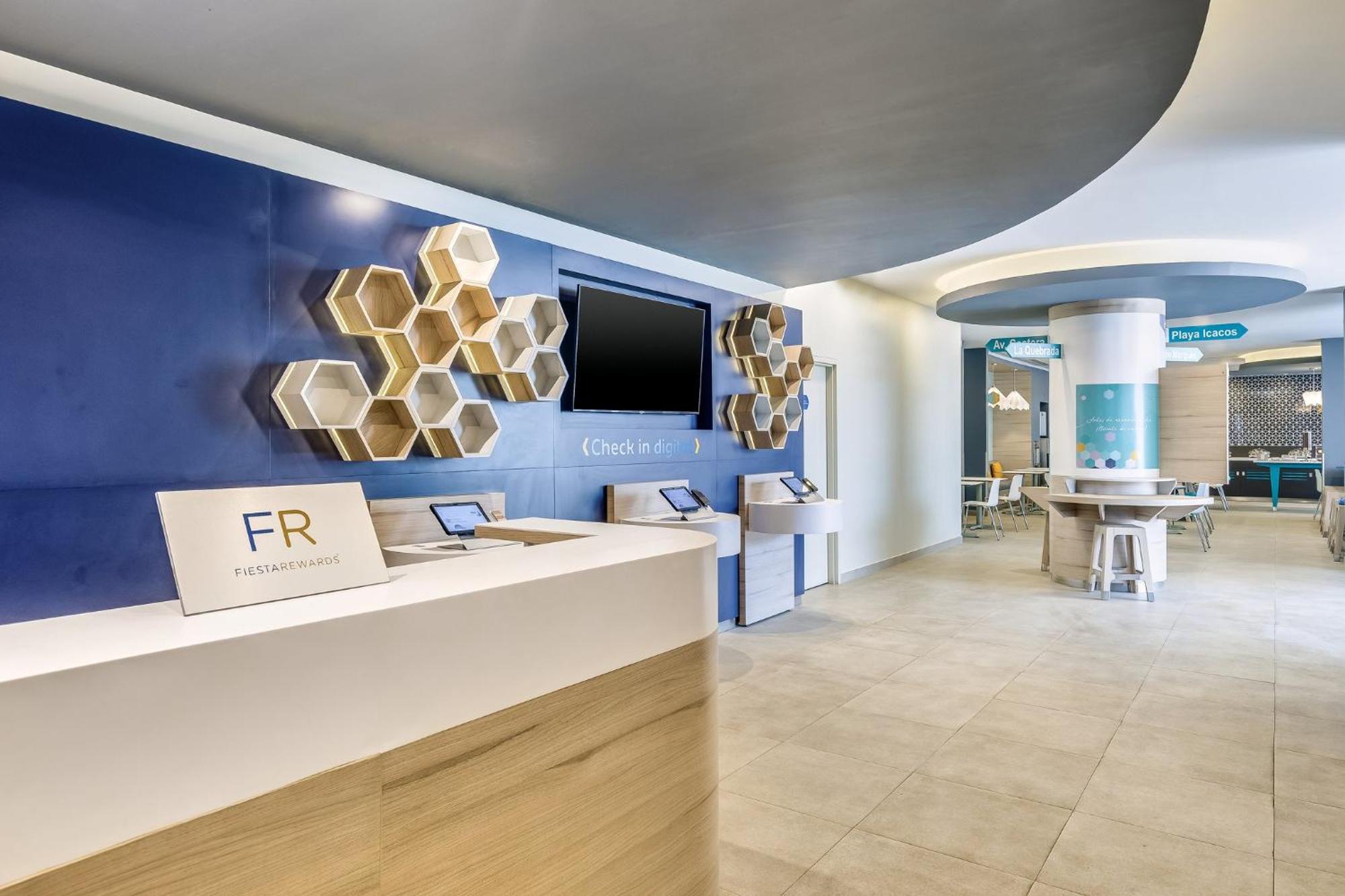 One Acapulco Costera Hotel Exterior photo